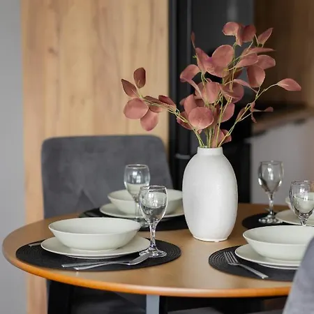 Modern Praga With Parking Near The Zoo By Renters Appartement