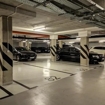 Modern Praga With Parking Near The Zoo By Renters Varşova