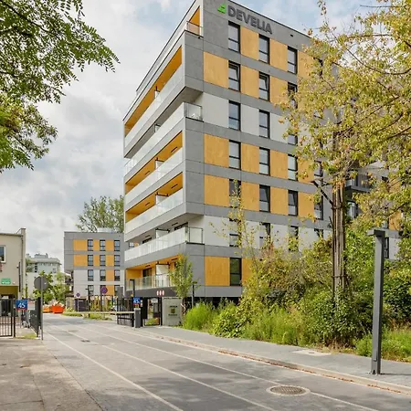 Modern Praga With Parking Near The Zoo By Renters *