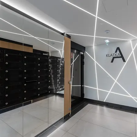 Modern Praga With Parking Near The Zoo By Renters Apartment