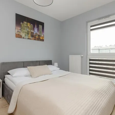Modern Praga With Parking Near The Zoo By Renters Apartment