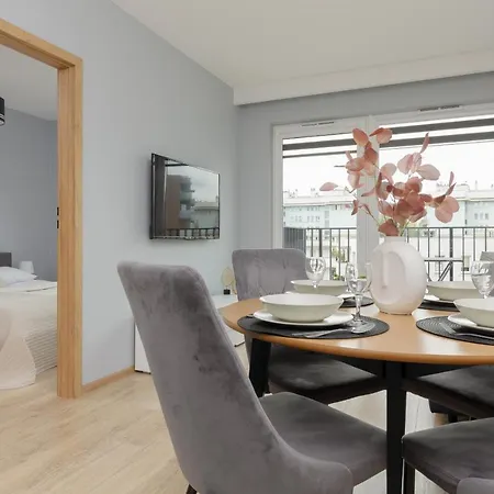 Modern Praga With Parking Near The Zoo By Renters Apartment Warsaw