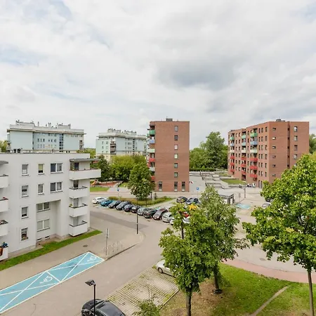 Modern Praga With Parking Near The Zoo By Renters Apartment *